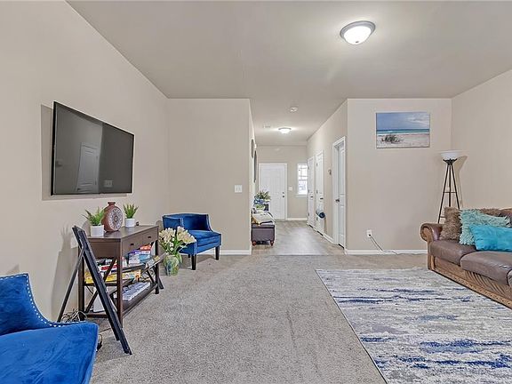 5th image of 3253 Lowland Dr