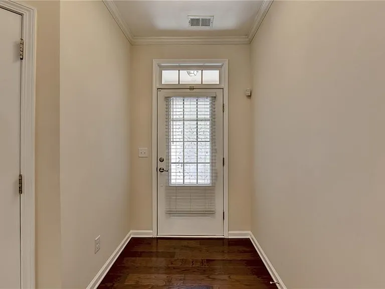 2152 Greencrest Cir — Photo 6