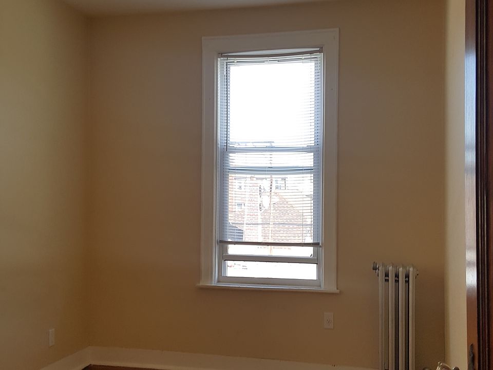 1st image of 2549 47th St #2