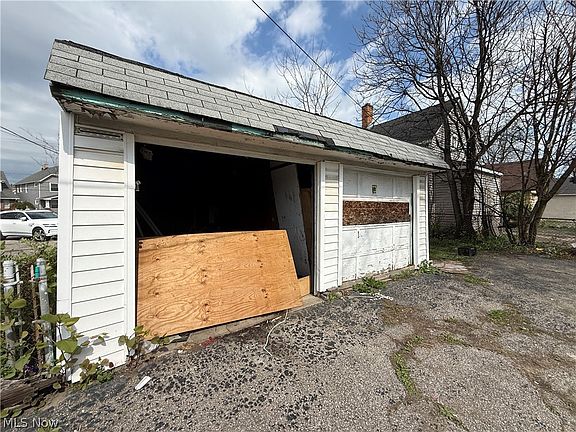 5th image of 3319 Fulton Rd