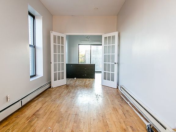 3rd image of 197 Monroe St #3BB