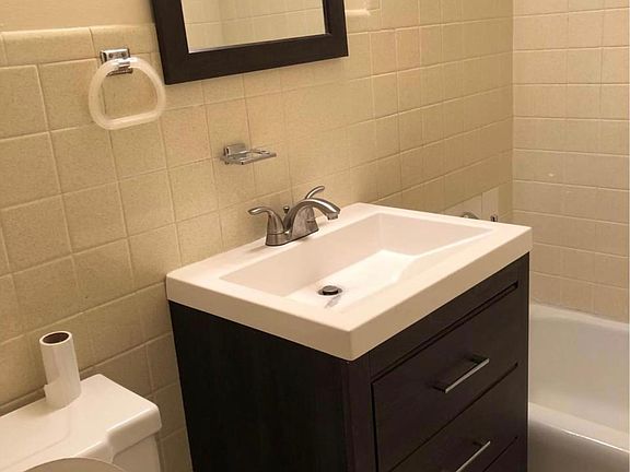 4th image of 1602 Muldoon Dr #0