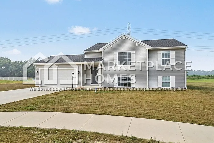4 bed, 2.0 bath, 2192 sqft, $2,625 — Photo 2