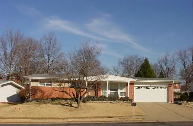 9118 Clydesdale Dr photo 1