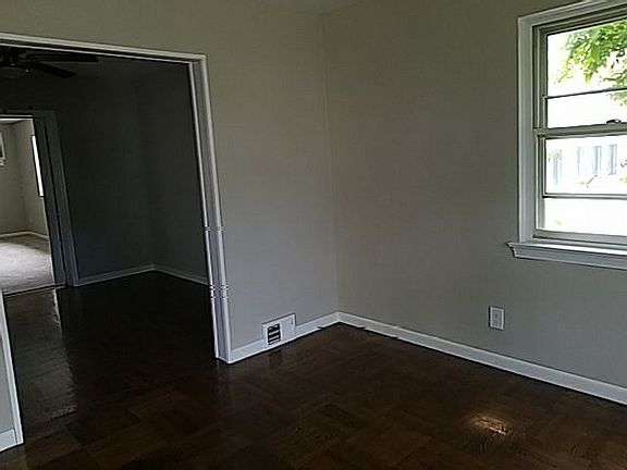 5th image of 2256 Gross Ave