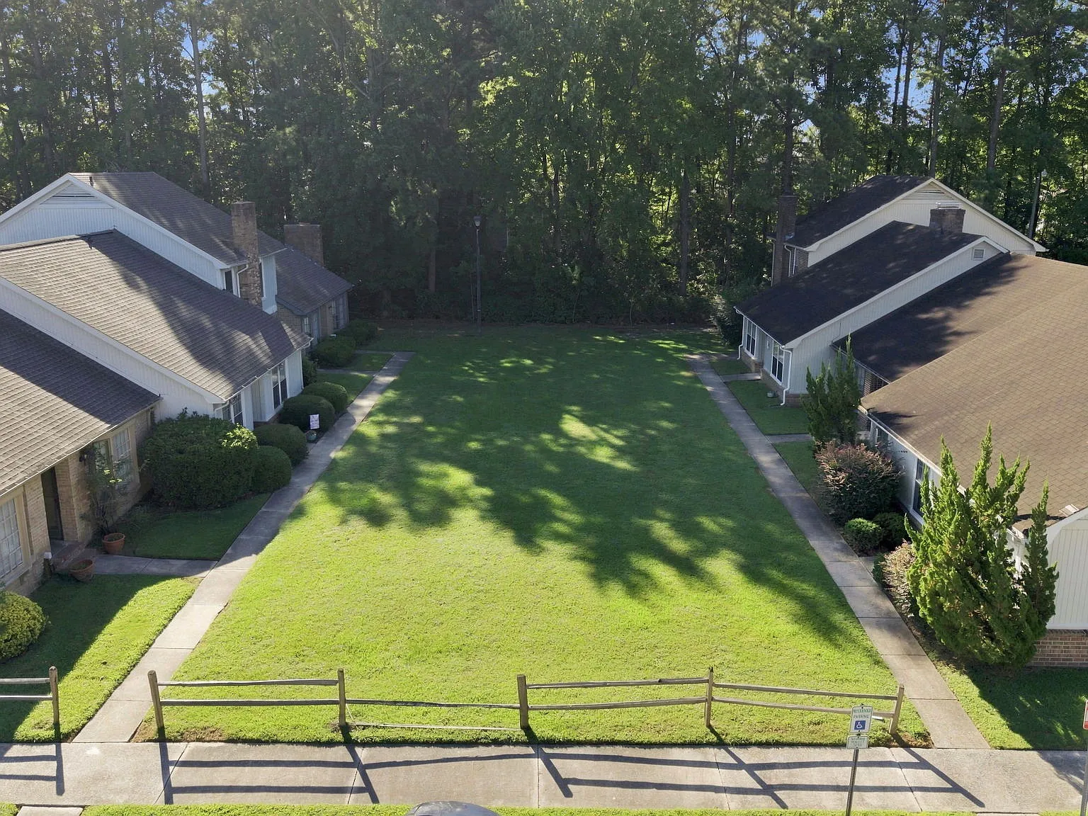 126 Oakmont Dr - 32 — Photo 3