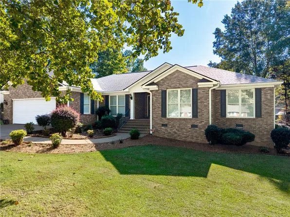 586 N Main St, Six Mile, SC 29682