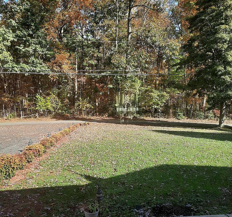 1st image of 6591 Lovers Ln