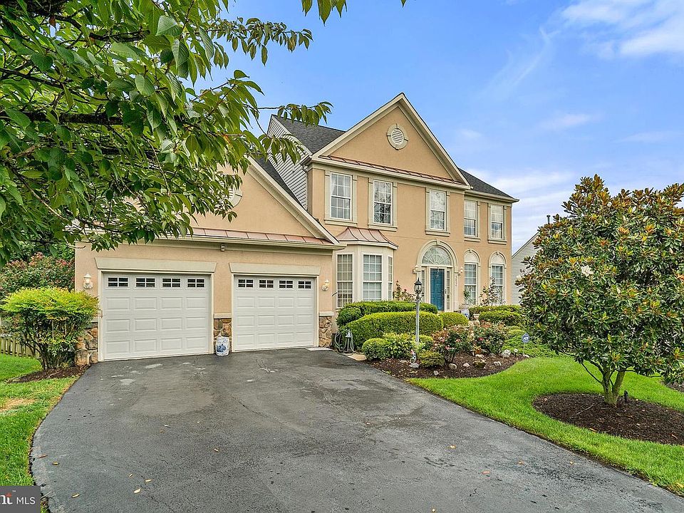 1st image of 5804 Valley View Dr