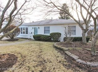 308 N Pershing Ave, Mundelein, IL