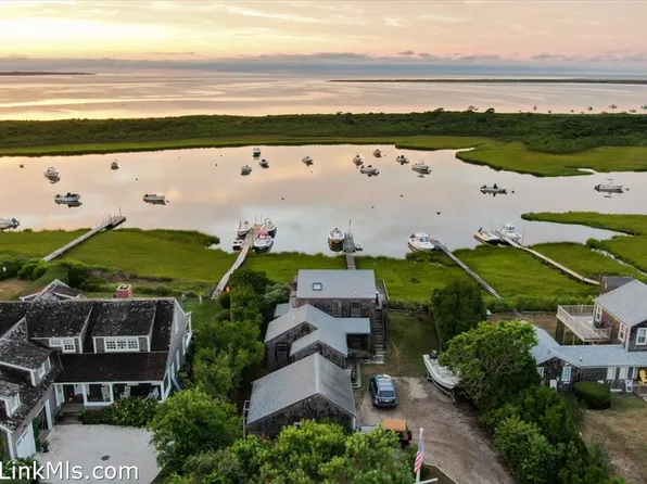 26 Tennessee Ave, Nantucket, MA 02554