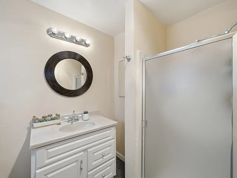 2411 Carlmont Dr #107 — Photo 30