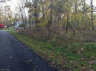 Riverside Dr, Willoughby, OH 44094