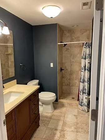Third Floor Full Bathroom