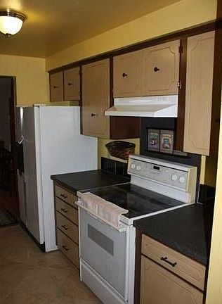 4th image of 6002 NE 58th St