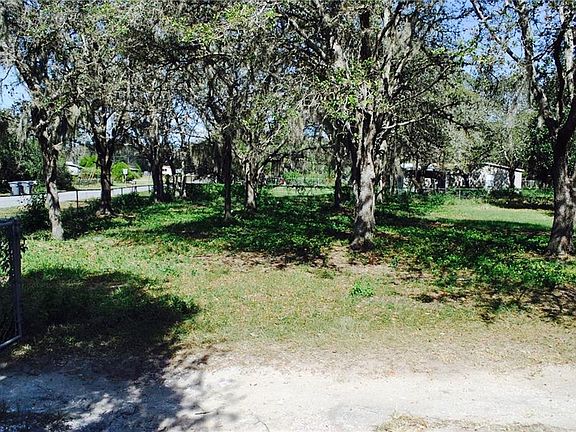 2nd image of 2535 Dale Ann Dr