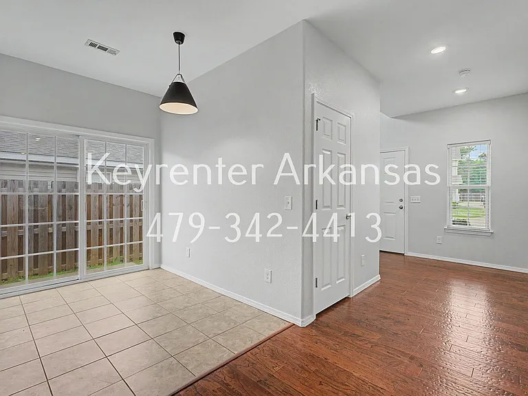 4435 W Pecan St — Photo 7