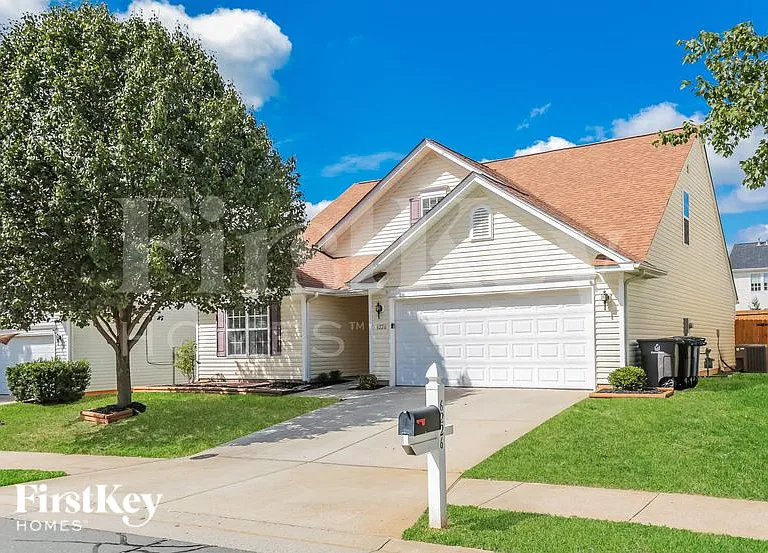 6226 Glen Way Dr — Photo 1