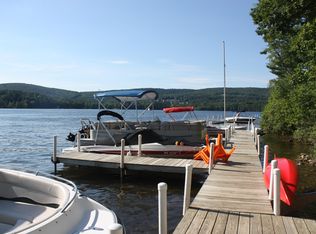 2 Mahkeenac Ter, Stockbridge, MA 01262