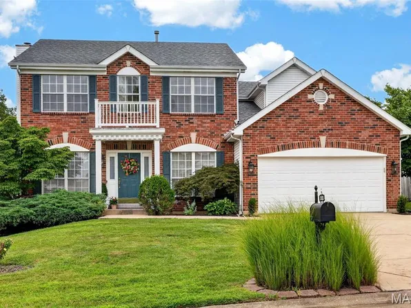 308 Copper Crest Ct, Saint Charles, MO 63304
