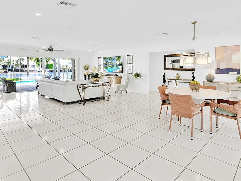 3211 Karen Dr — Photo 6