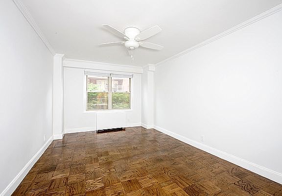 3rd image of 370 E 76th St APT B504