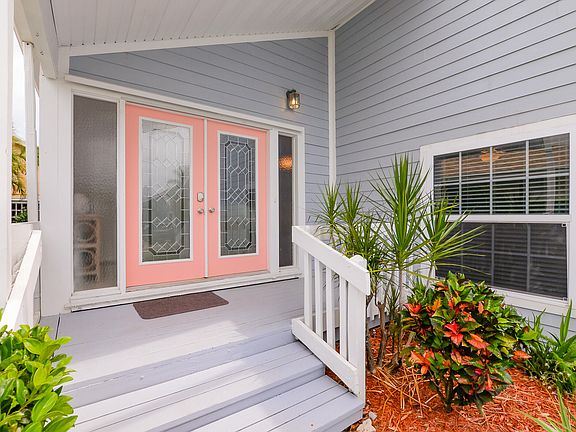 5th image of 3267 NE Cataraman Ter