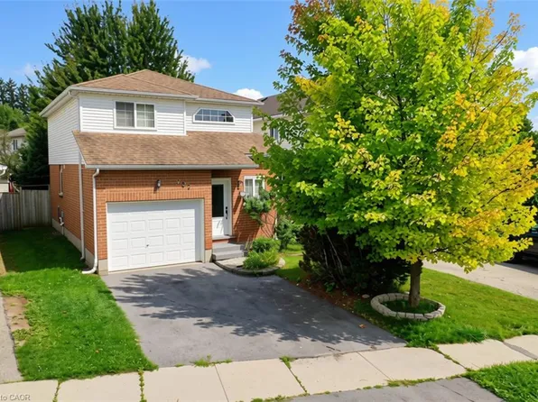 237 Grey Fox Dr, Kitchener, ON N2E 3N7