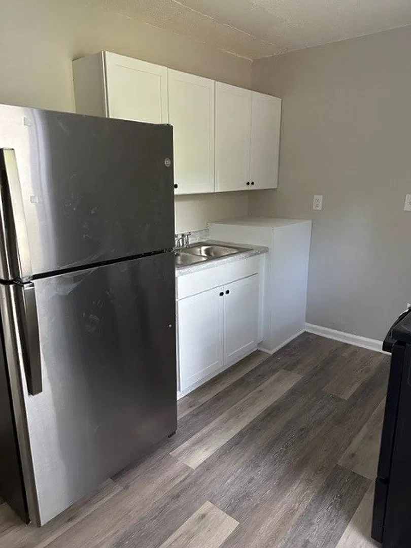 Two Bedroom House — Photo 1