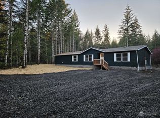 31 E Claude Ct, Belfair, WA