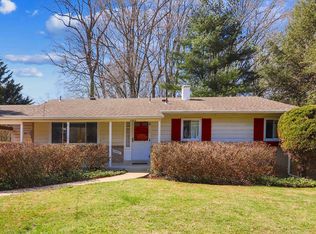 5202 Russett Rd, Rockville, MD 20853