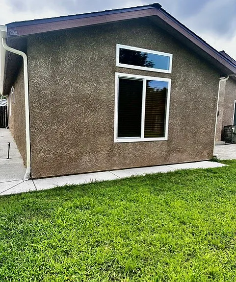 2292 Golden Ave — Photo 17
