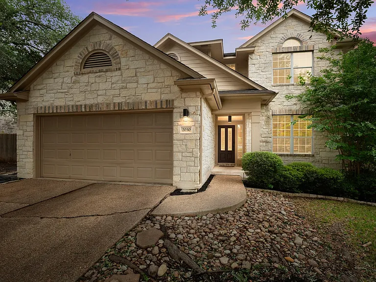 2030 Kimbrook Dr — Photo 2