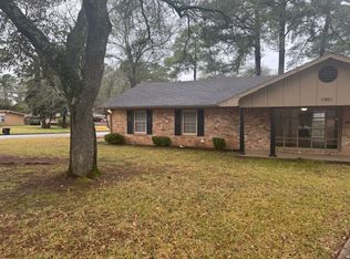 1901 Willis Dr, Longview, TX 75601