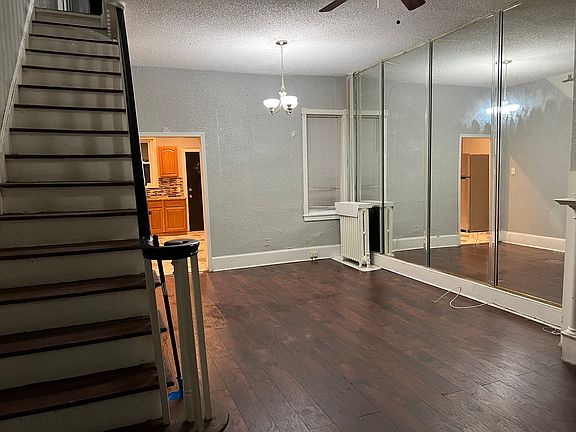 4th image of 2628 W Cumberland St