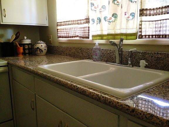 5th image of 338 E Robinhood Dr
