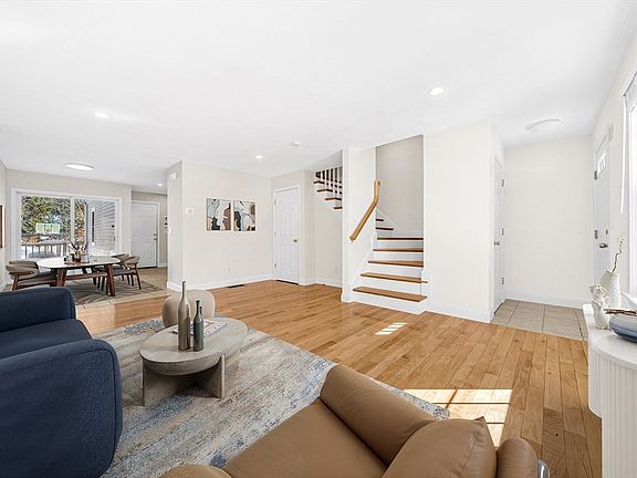 2nd image of 132 Howe St APT B