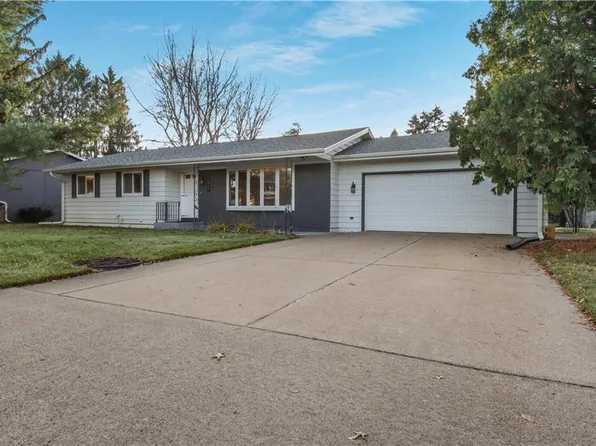 1824 Conifer Ct, Eau Claire, WI 54703