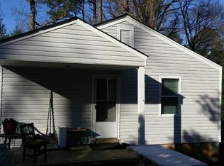 327 Pineneedle Rd, Columbia, SC 29203