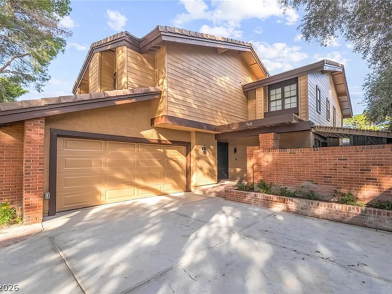 968 Pinehurst Dr — Photo 13