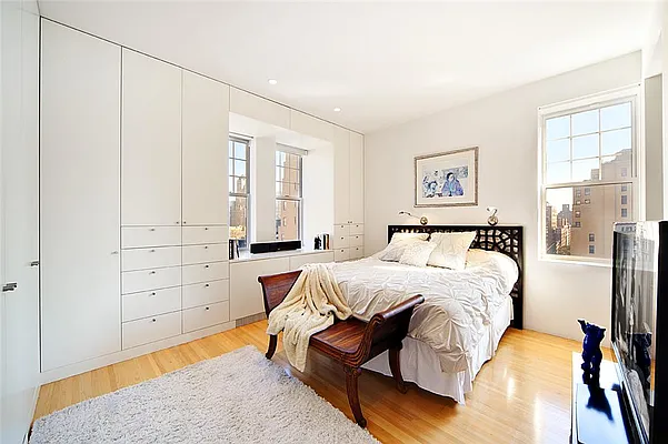 Sold by CORE | media 6