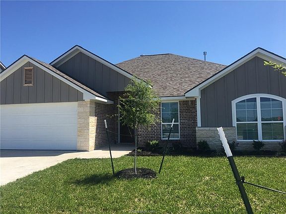 3rd image of 4002 Lodge Creek Ct