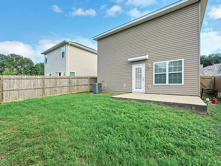 220 Wainwright Dr — Photo 49