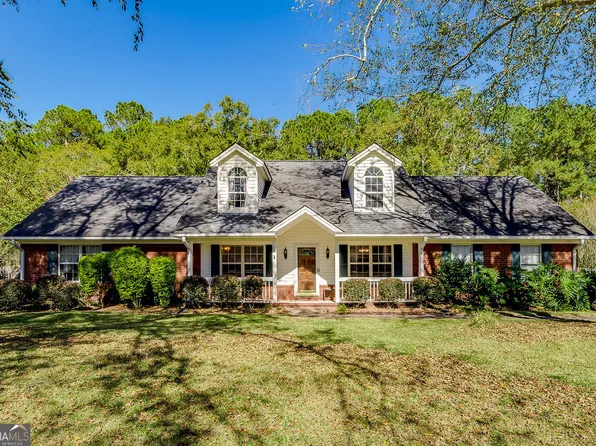 387 Sandhurst Dr, Richmond Hill, GA 31324