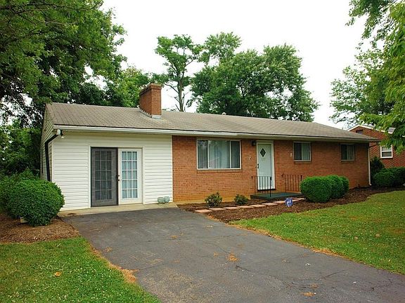 2nd image of 129 Cherryhill Cir NW