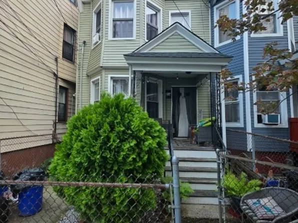 825 Ridge St, Newark City, NJ 07104