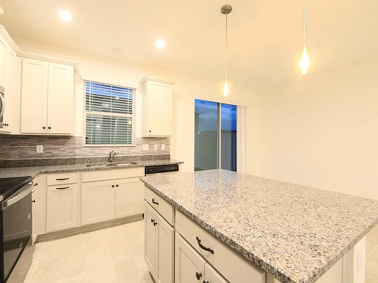 1180 Lakeshore Breeze Pl — Photo 7