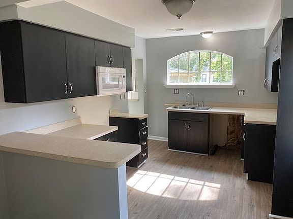 2nd image of 24849 Midland Ave