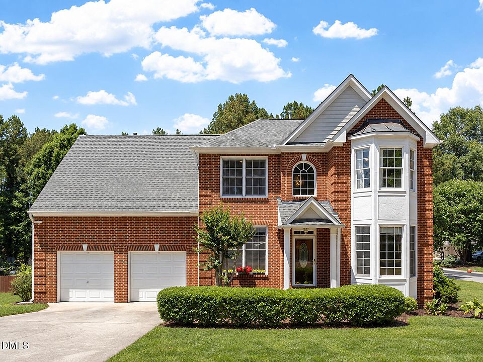 1st image of 2 Waterview Ct