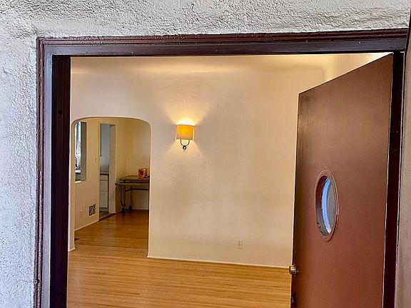 5th image of 1768 W Silver Lake Dr